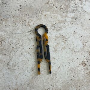 Tortoise Shell Collar Stays